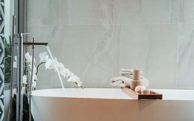 The Ozone Condotel Phuket