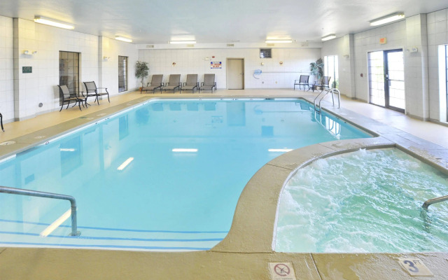 Best Western Plus Shamrock Inn & Suites