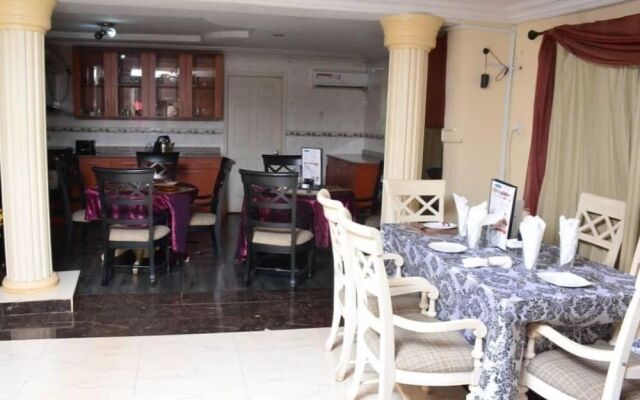 Princess Paradise Suites
