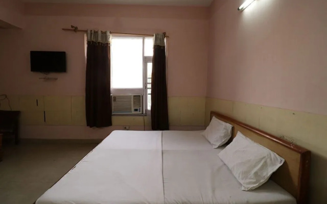 Hotel Grace by OYO Rooms