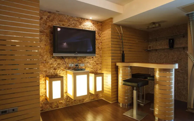2b-short-term Rental Allowed-2brs Downtown Bangkok