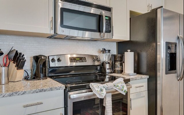 Lucaya Village 3040 #19-106