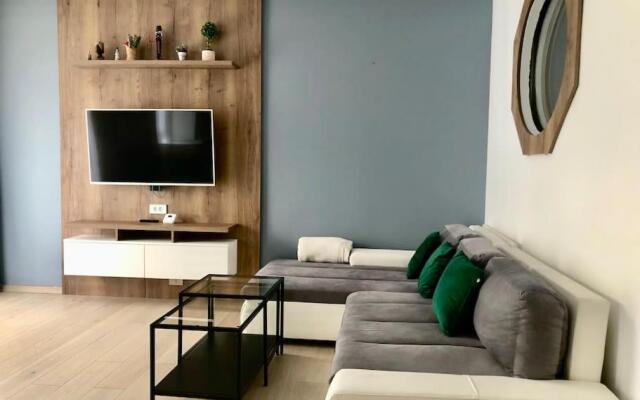 New modern apart near Center at Vivalia grand v9
