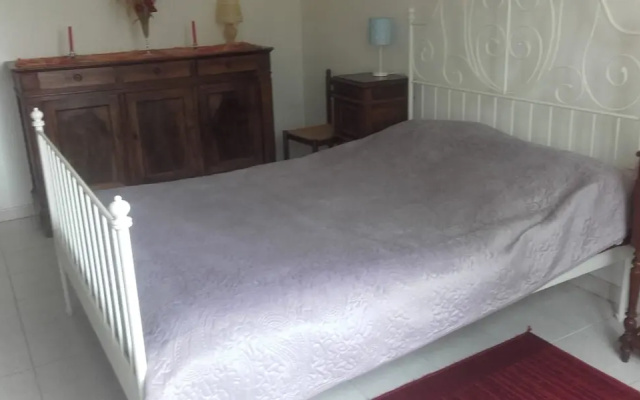 Property With 2 Bedrooms in Saint-félix-de-reillac-et-mortemart, With