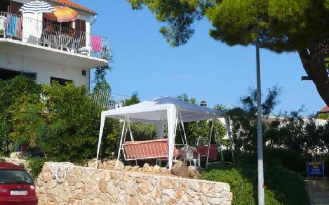 Apartment Obala Petra Kresimira Iv 2