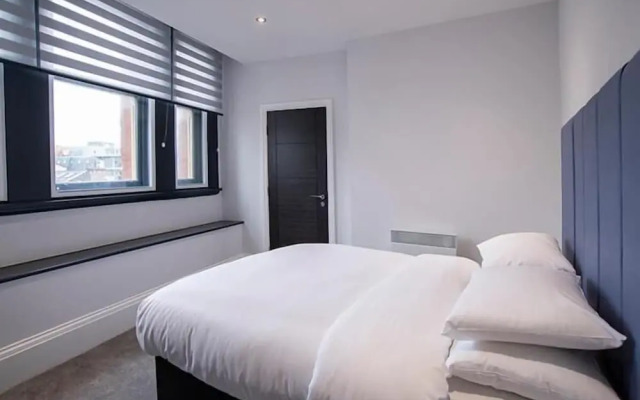 Cavern Quarter Apts - 31 North John St