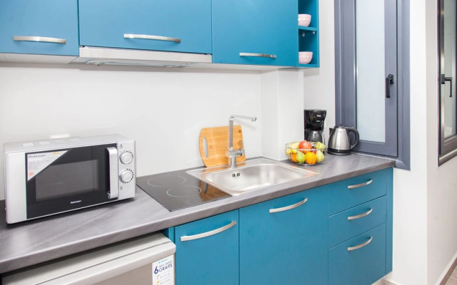 Central Brand New Studio Across Metro - A