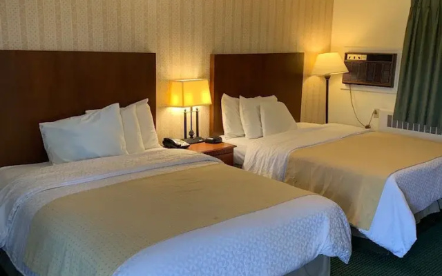 American Inn Lee