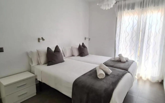 Apartment La Cruz 8 SilHouse