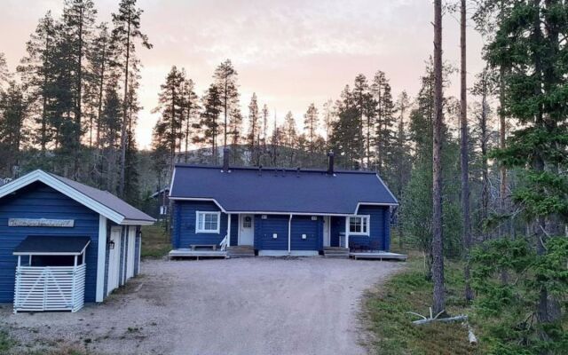 Holiday Home Ylläs mustikka b