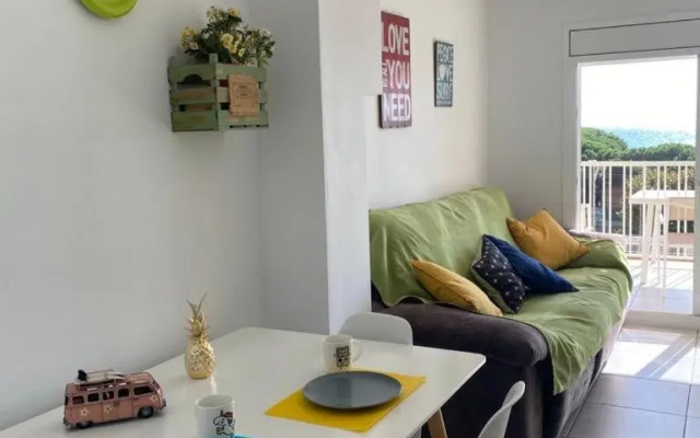 Apartamento frente al mar con piscina