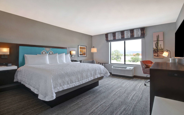 Hampton Inn Santa Fe South