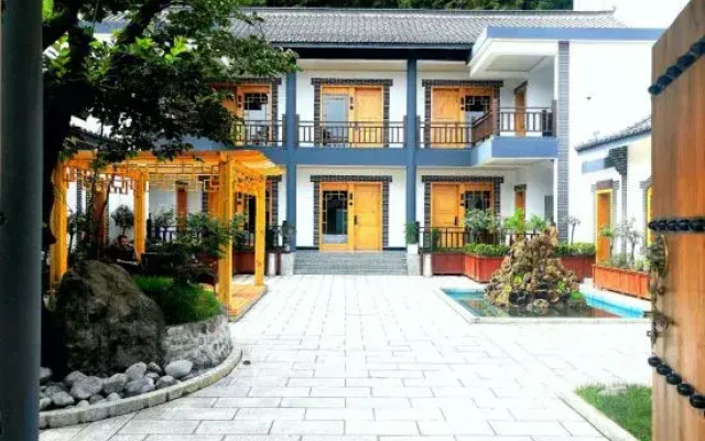 Luanchuan Yuanheng Hotel