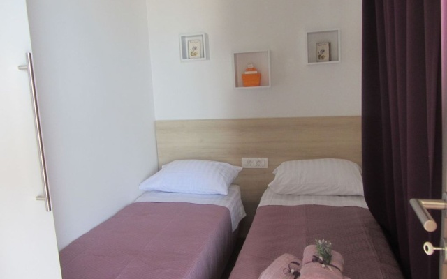 Mobile Home Opal 1