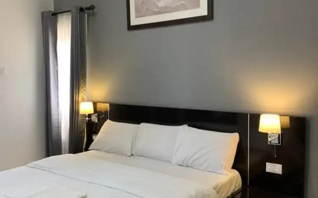 3 Bed Apartment at a Central Location