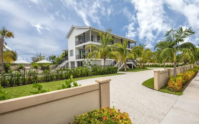 New Windrose House by Brightwild Pool