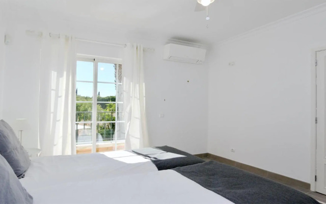 Vila Castro, Cleverdetails CD239