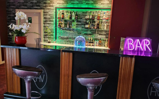 Best Western Hotel & SPA Pau Lescar Aeroport