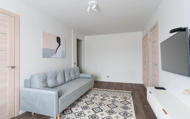 Апартаменты на улице Веры Хоружей 11