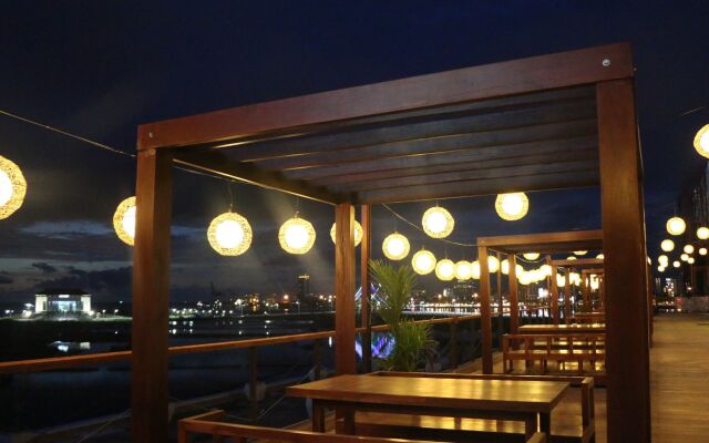 The Rinra Makassar