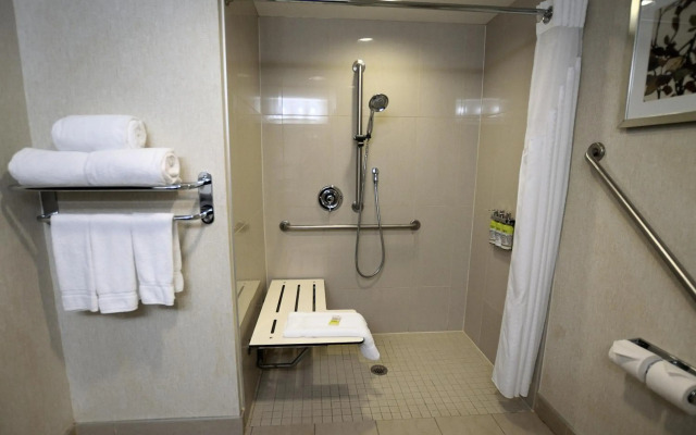 Holiday Inn Express & Suites Ottawa East - Orleans by IHG