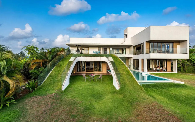 Saffron Stays Gardenia