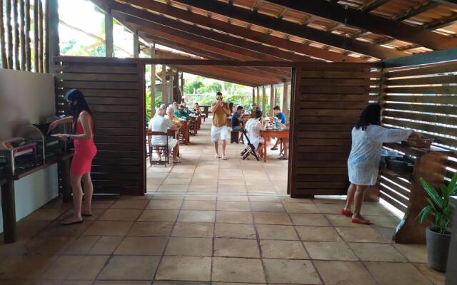 Serrazul Praia Hotel