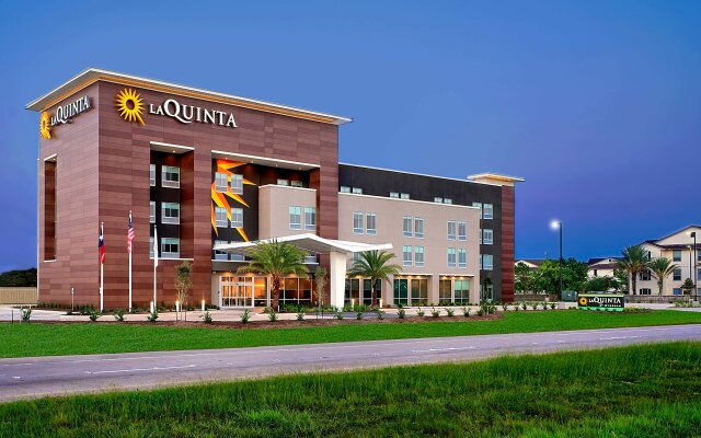 La Quinta Inn & Suites by Wyndham Texas City I 45