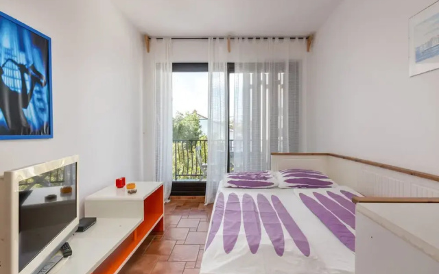Apartments Ilija Njavro