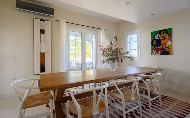 Methoni Paradise Villa for 10 & Pool