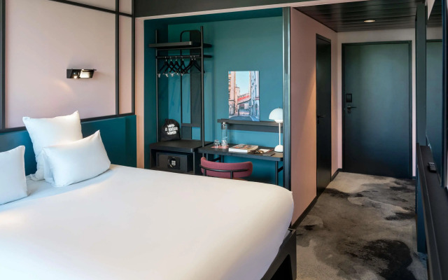 TRIBE Lyon Croix Rousse