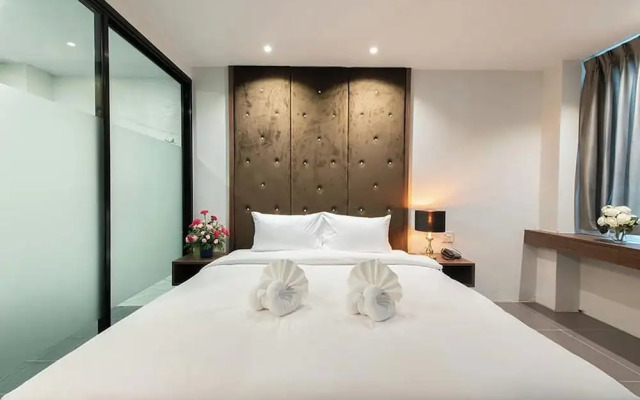 Yamin Seaview Hotel