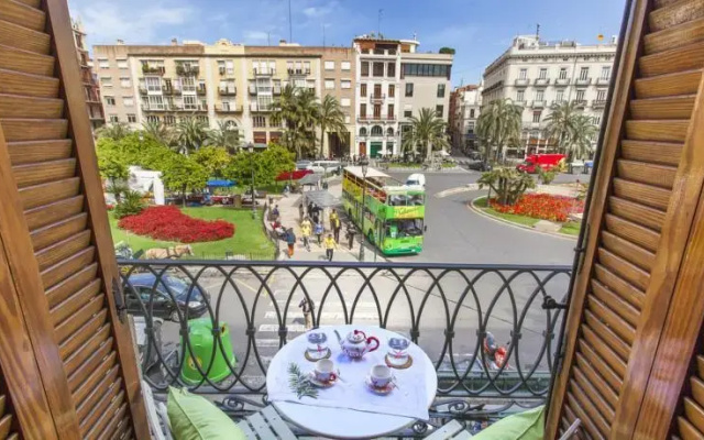 Spain Select Plaza de la Reina Apartments