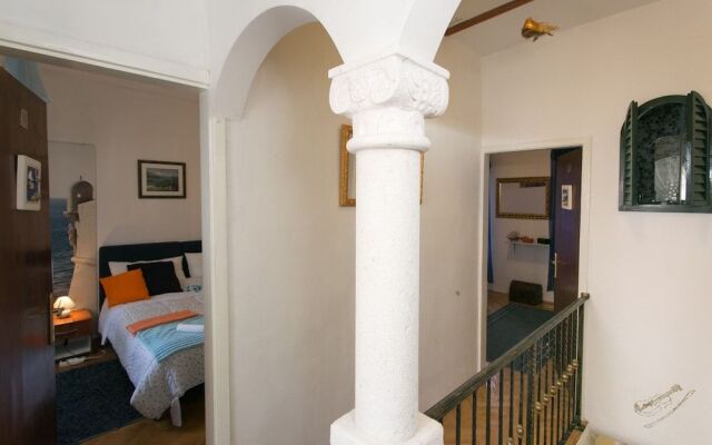 Blue Symphony Apartment