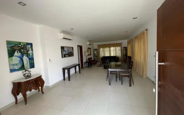 Spectacular Deluxe Suite Available