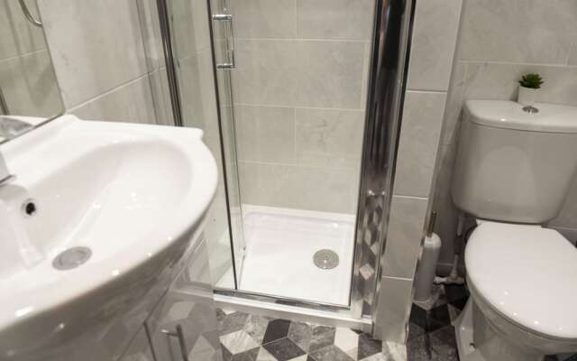 Highcliffe by Sasco Apartments