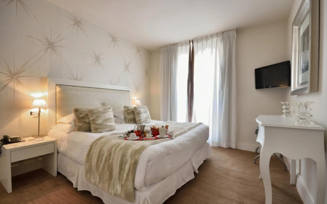 Hotel Renoir