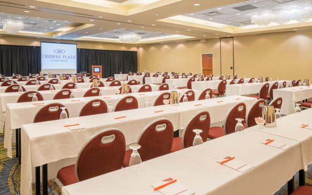Crowne Plaza Dulles Airport by IHG