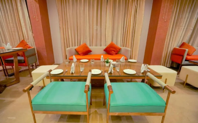 RG Exclusive Hotel-Akola