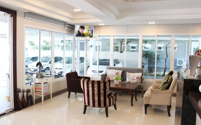 At Residence Suvarnabhumi Hotel