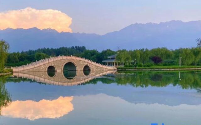 Yuwenquan Hotel
