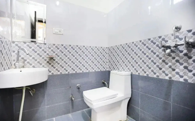 Azad Garden by OYO Rooms