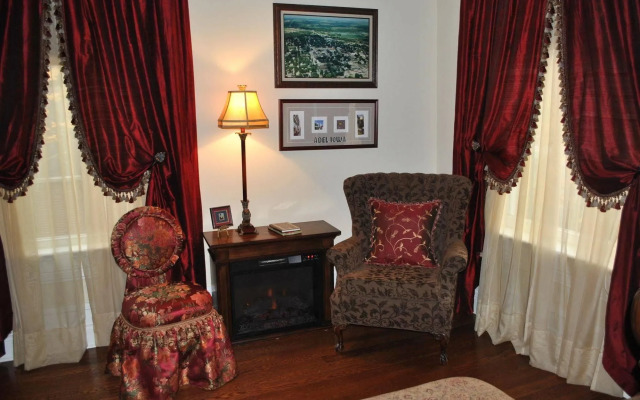 Trinkle Mansion Bed & Breakfast
