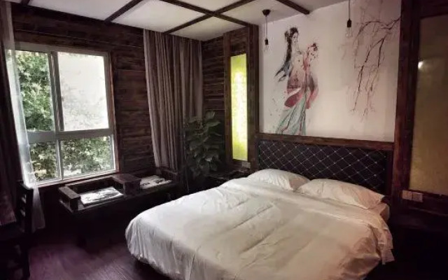 Luoyang Qiju Tea House Hotel