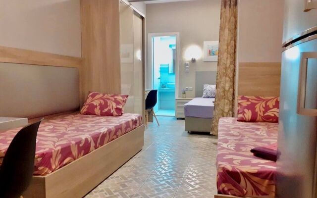 Avra Comfort Rooms