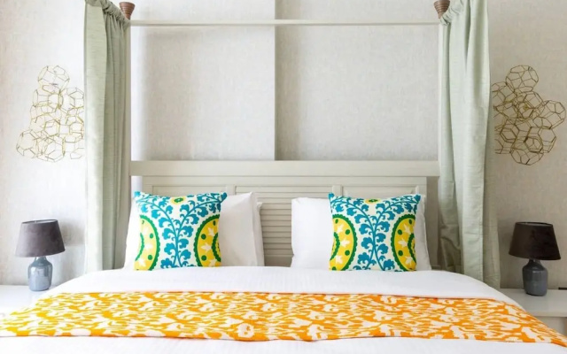 Luxurious 3BR Loft W/ Study In Downtown Dubai