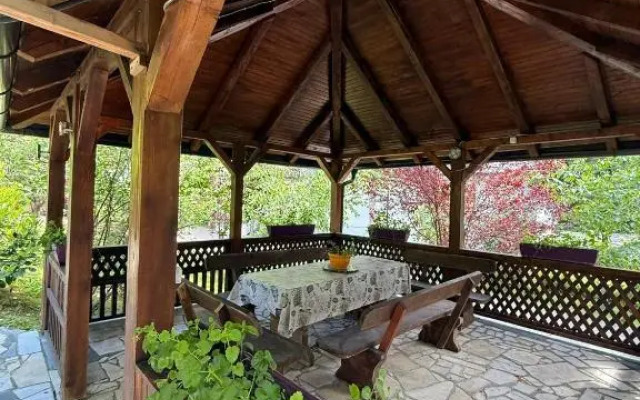 Rakovica Resort Luxury Apartments
