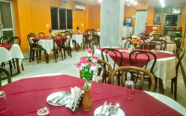 Janata Hotel & Restaurant