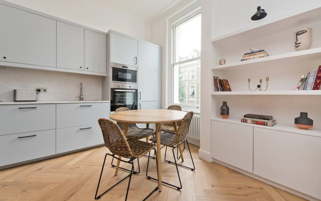 Modern, Chic 1-bed in Notting Hill