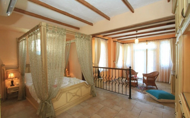 The Olive Tree Studios - Adults Only